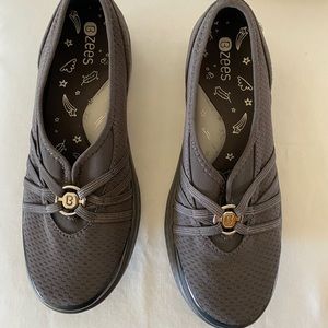 Bzees Gray Flats 8